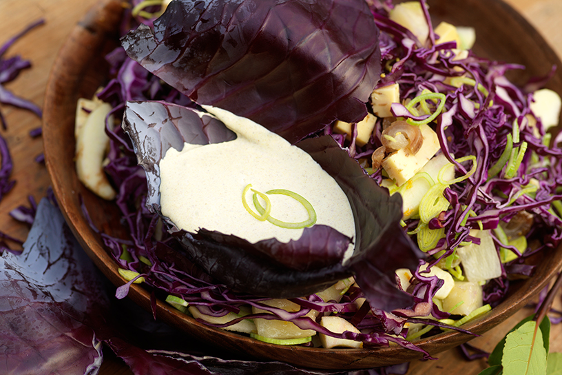 Rodekoolsalade met appel